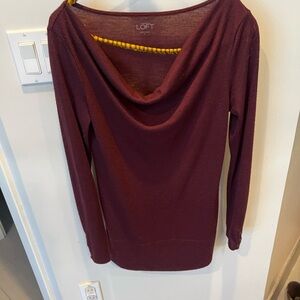 Selling a beautiful maroon sweater, size s, ann Taylor loft